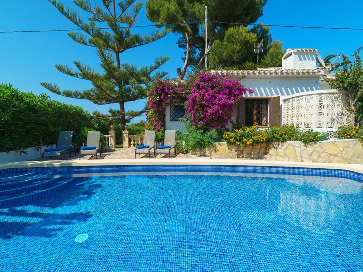 Villa 3 chambres Javea avec piscine 8x4m et jardin - Photo 2
