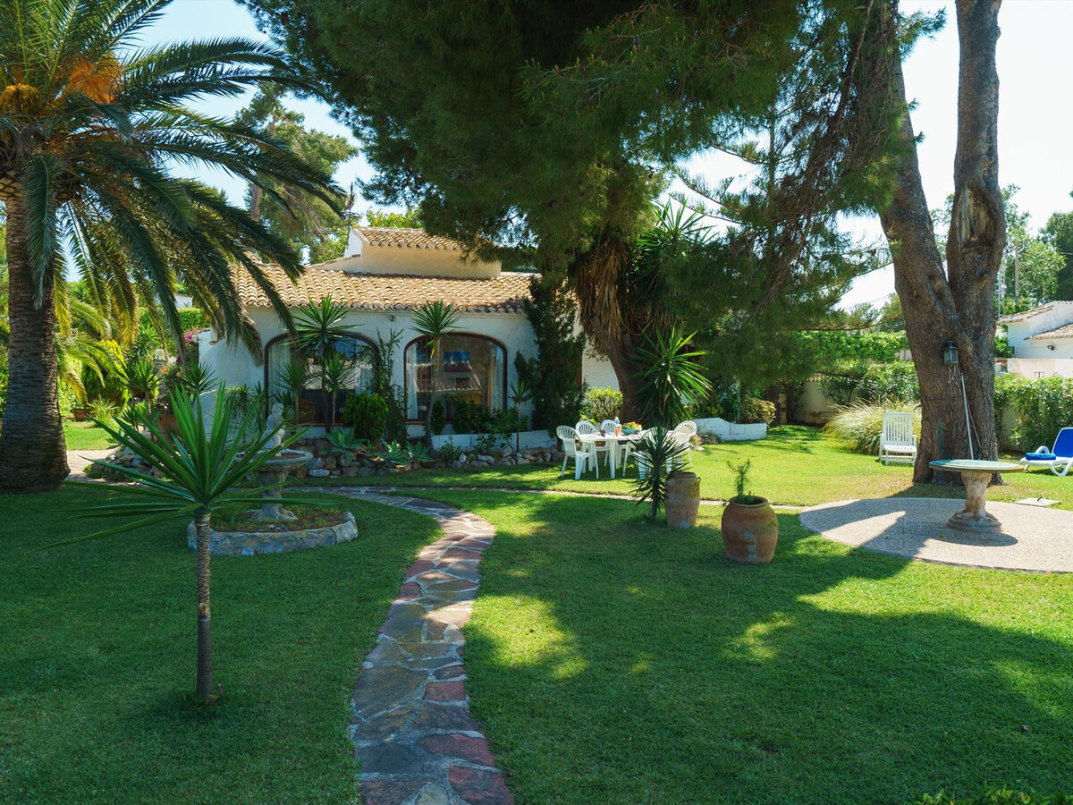 Villa 3 chambres Javea avec piscine 8x4m et jardin - Photo 17