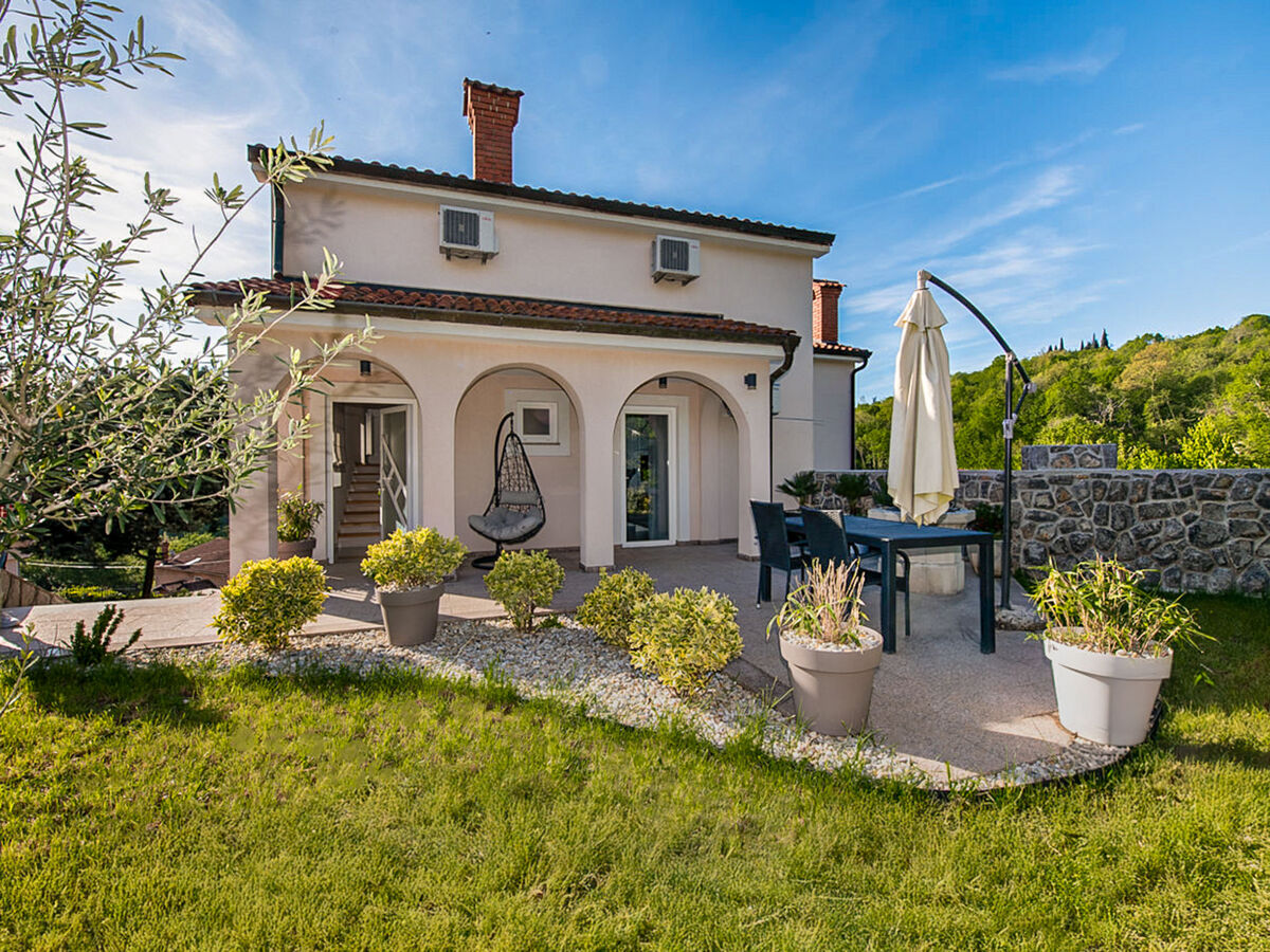 Maison Mihaela 10 pers., piscine privée à Opatija - Photo 1