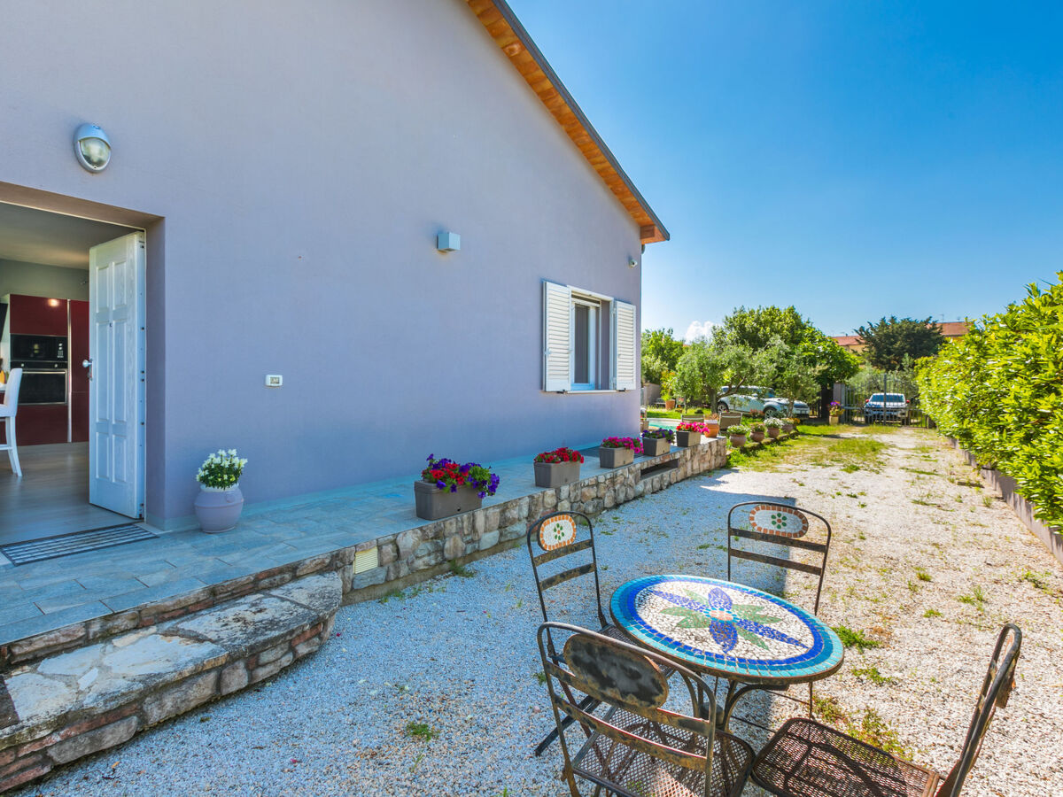 Garden, maison 3 niveaux avec piscine à Cecina - Photo 48