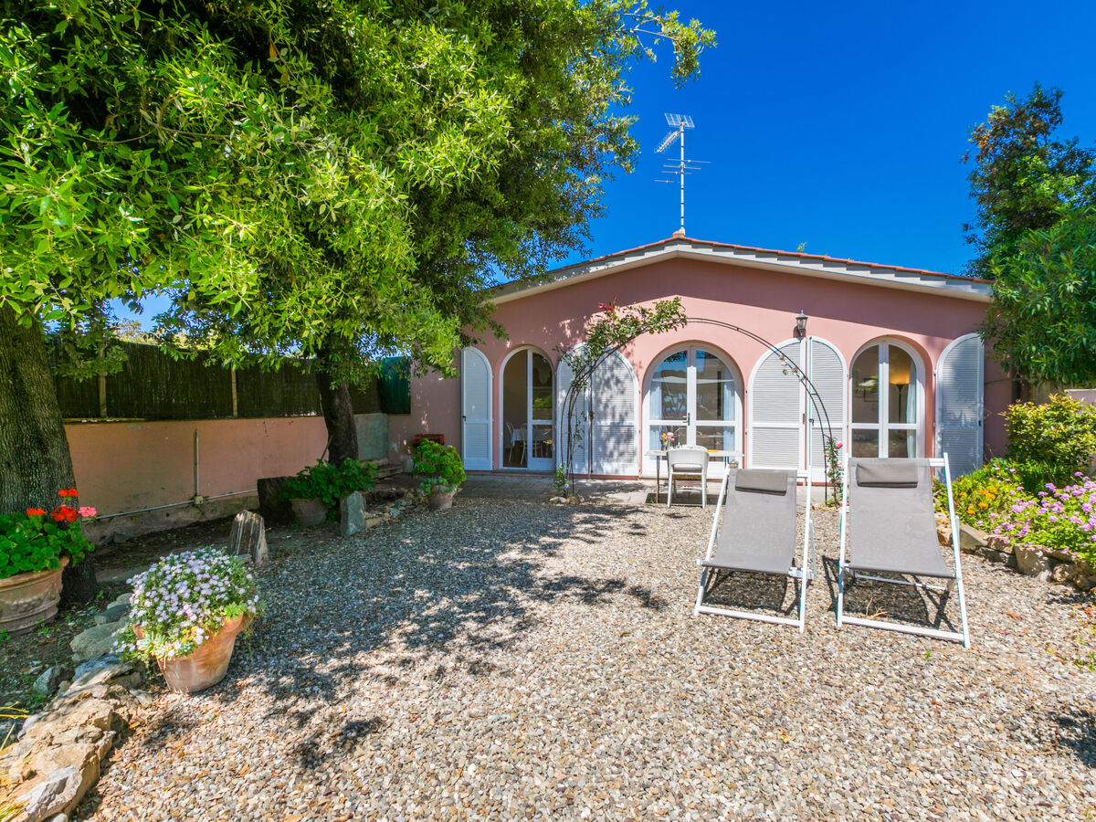 Maison delle Rose à Livourne, vue mer, jardin et plage à 900 m - Photo 25