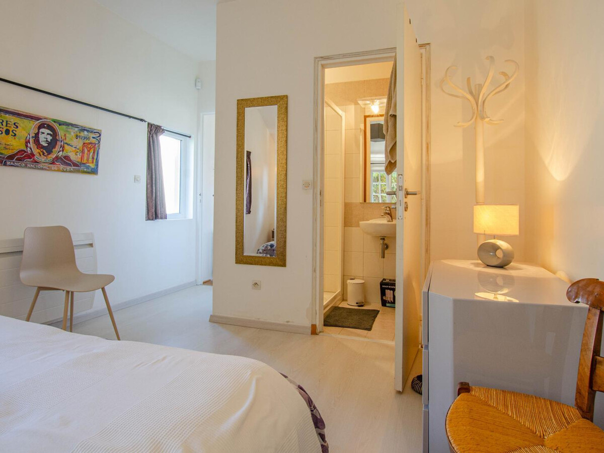 Gîte Chaource : maison 5 pers, cour close et cheminée - Photo 11