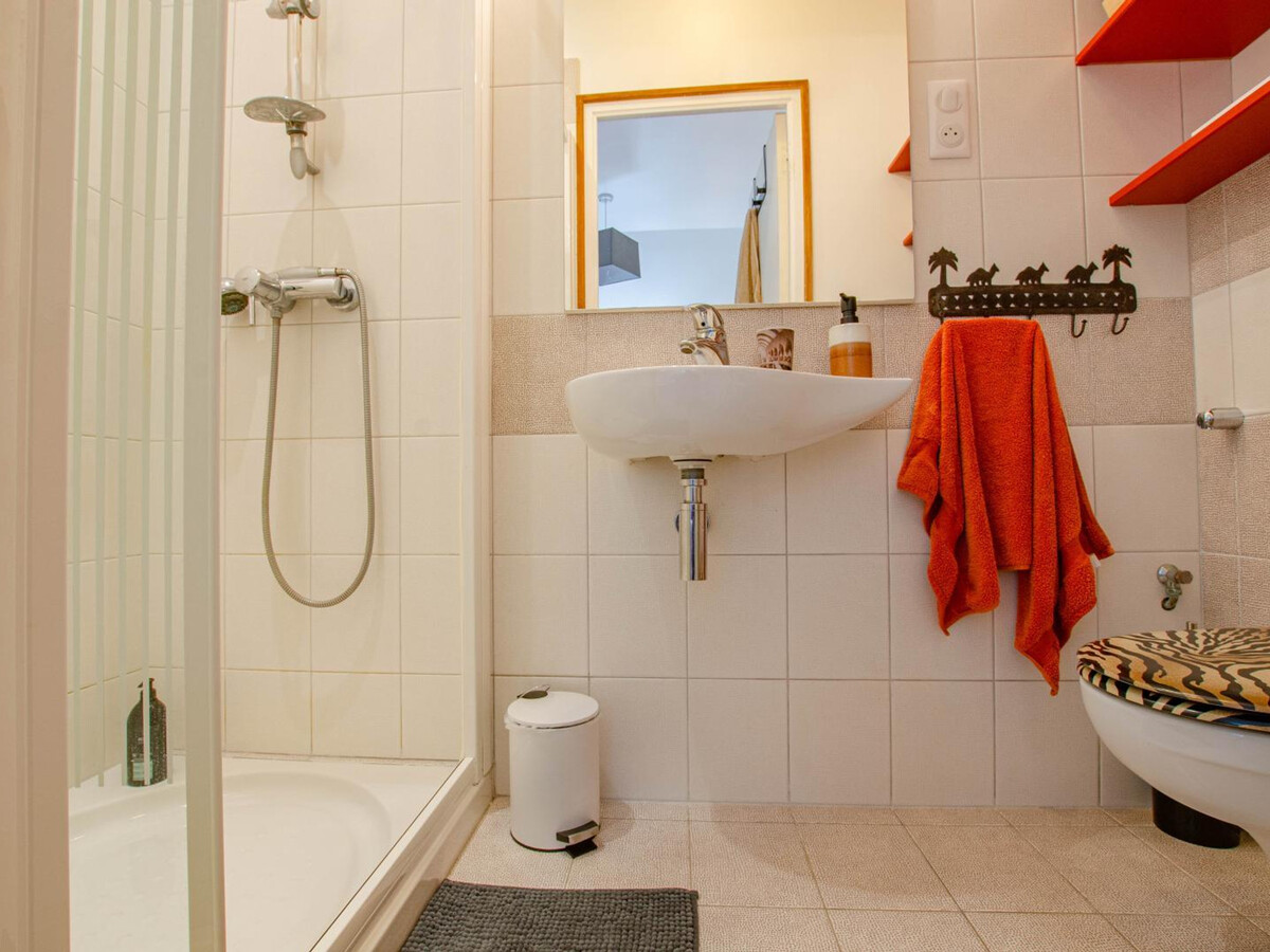Gîte Chaource : maison 5 pers, cour close et cheminée - Photo 12