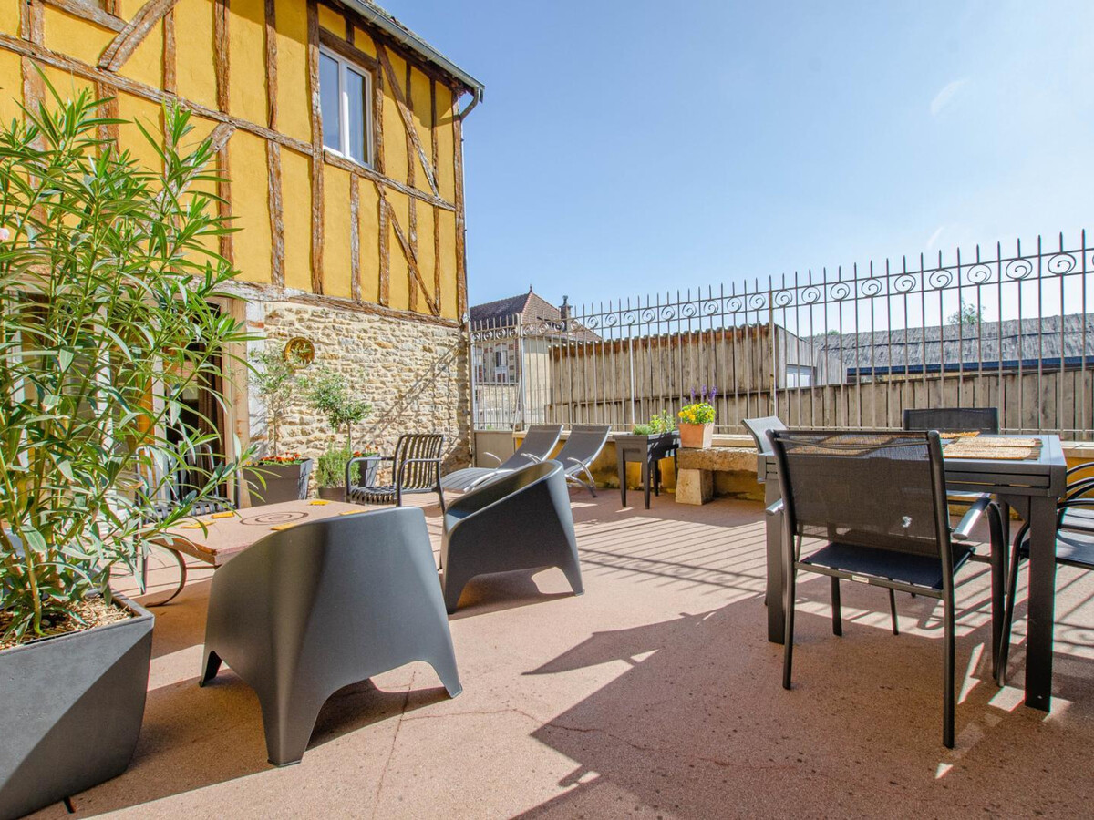 Gîte Chaource : maison 5 pers, cour close et cheminée - Photo 21