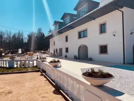 Location villa à Cercier