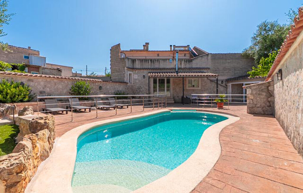 Maison 6 personnes à Maria de la Salut - Photo 1