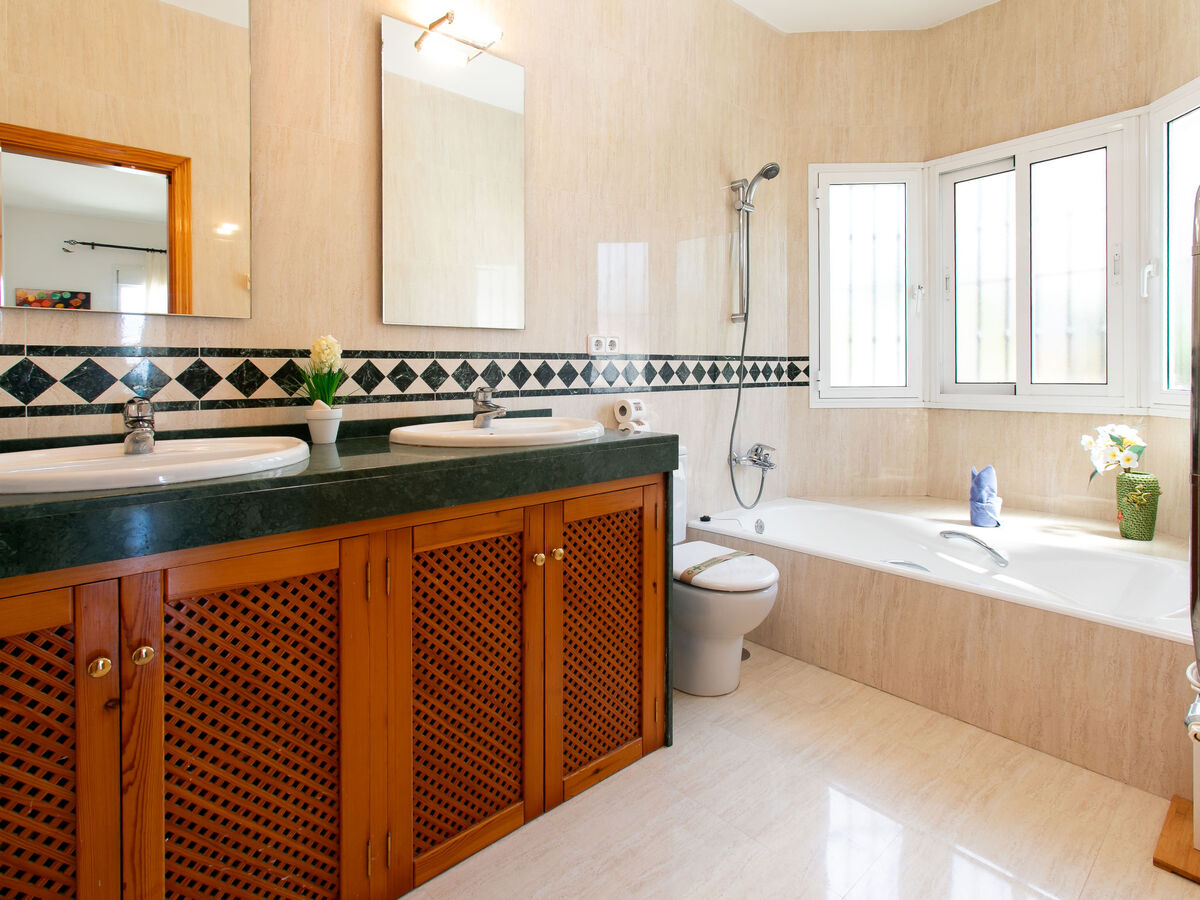 Villa Almijara à Nerja : 8 personnes, piscine privée - Photo 14
