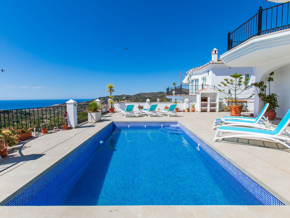 Villa Almijara à Nerja : 8 personnes, piscine privée - Photo 32