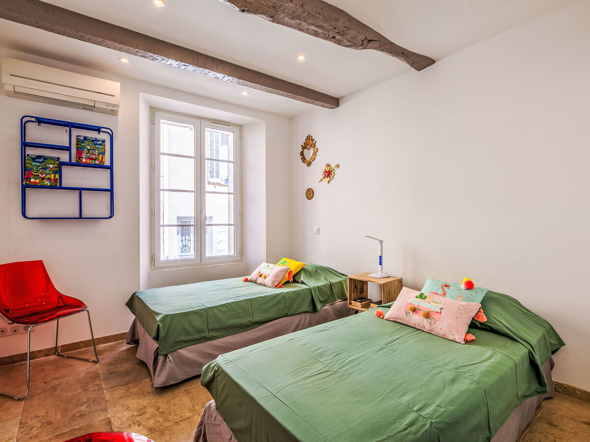 Appartement Les Palmiers à 150 m de la plage - Photo 4