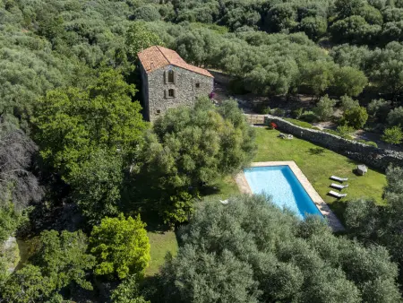 Casa Gabrielle – Villa 8 pièces, piscine et parc 1 ha à Lama - Photo 3