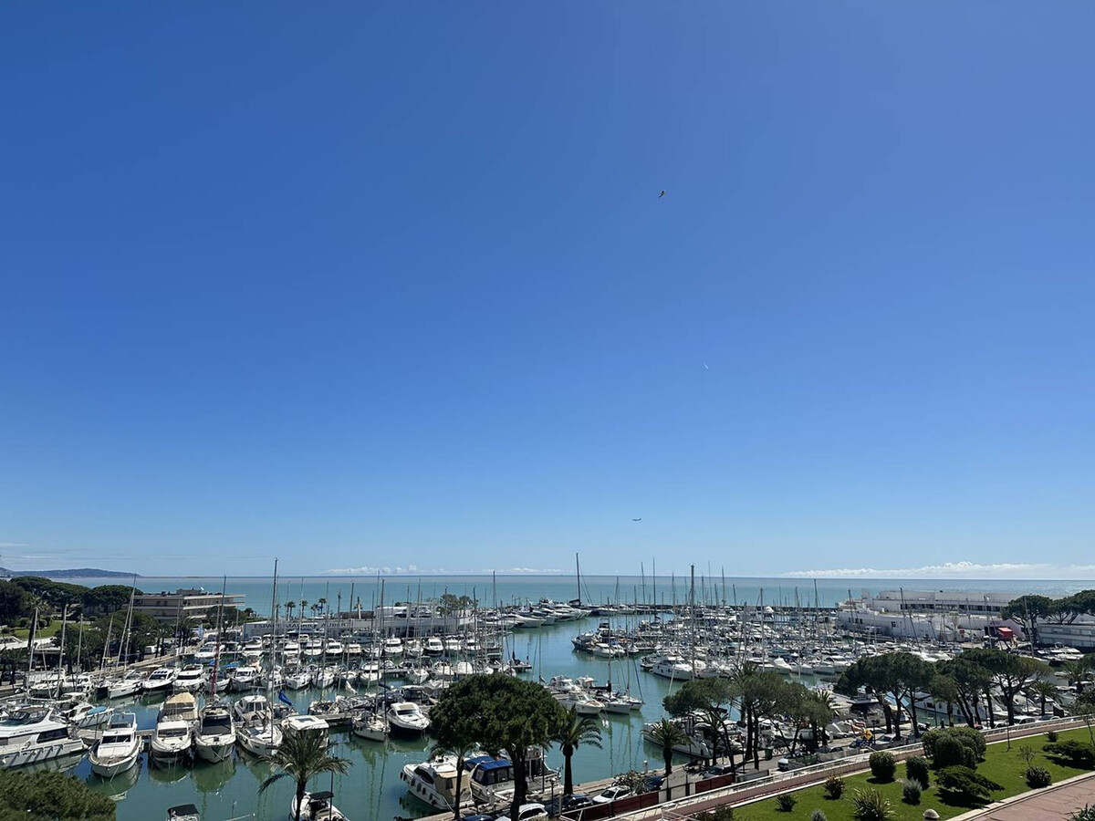 Appartement 4 pers. terrasse 20 m² vue port, parking - Photo 13