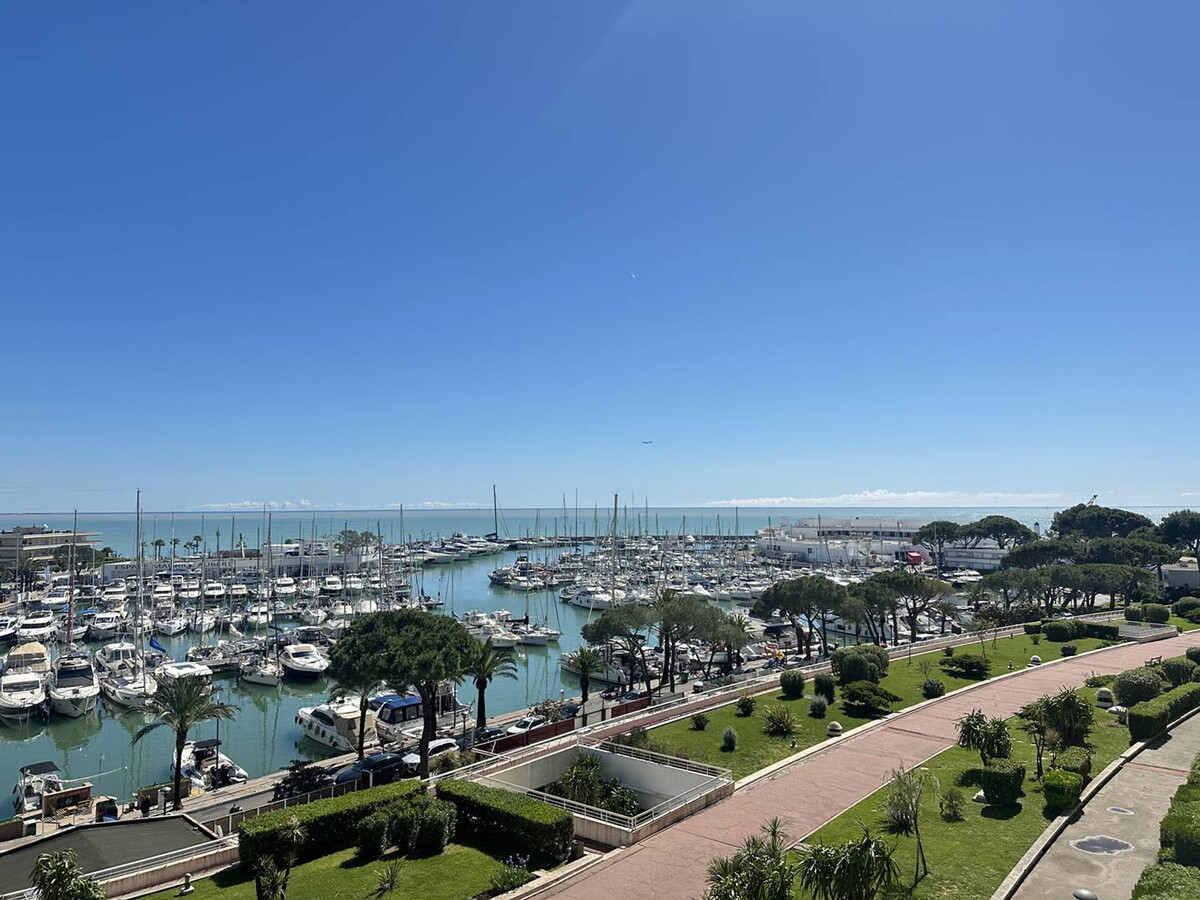 Appartement 4 pers. terrasse 20 m² vue port, parking - Photo 14