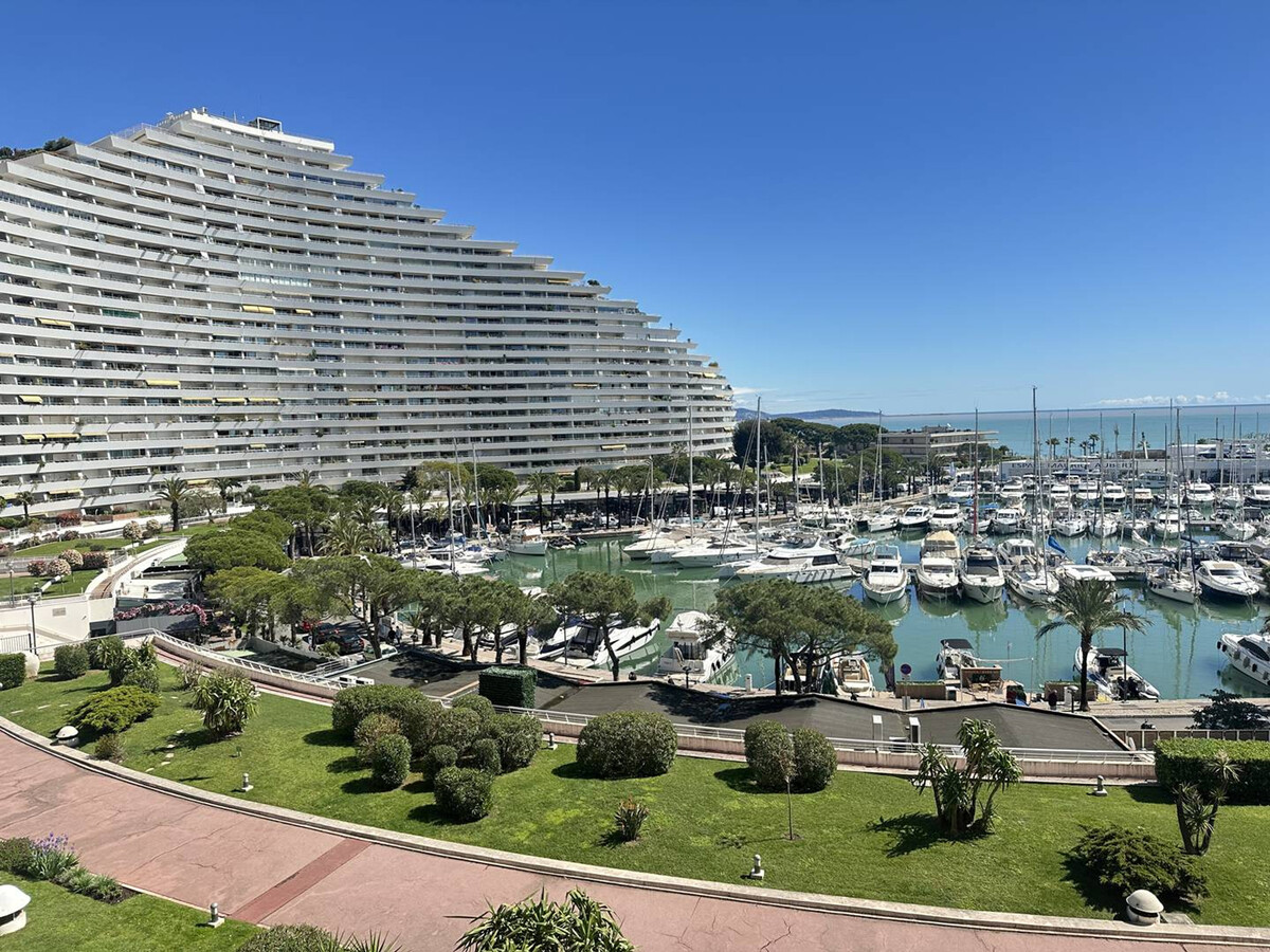 Appartement 4 pers. terrasse 20 m² vue port, parking - Photo 15