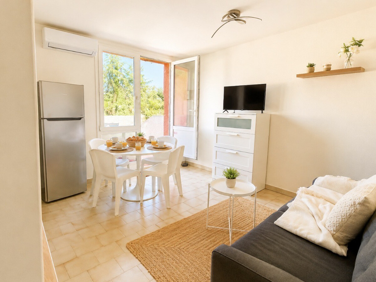Appartement 26 m² climatisé, 500 m plage, parking Sète - Photo 3