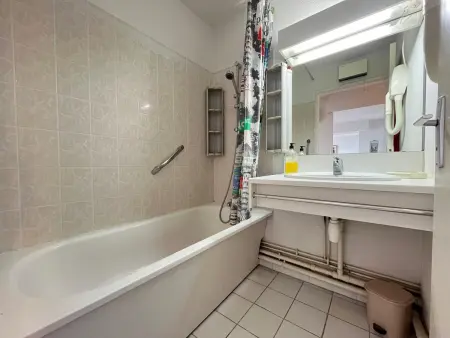 Appartement 80m² climatisé, piscine et vue mer à Sète : photo 9