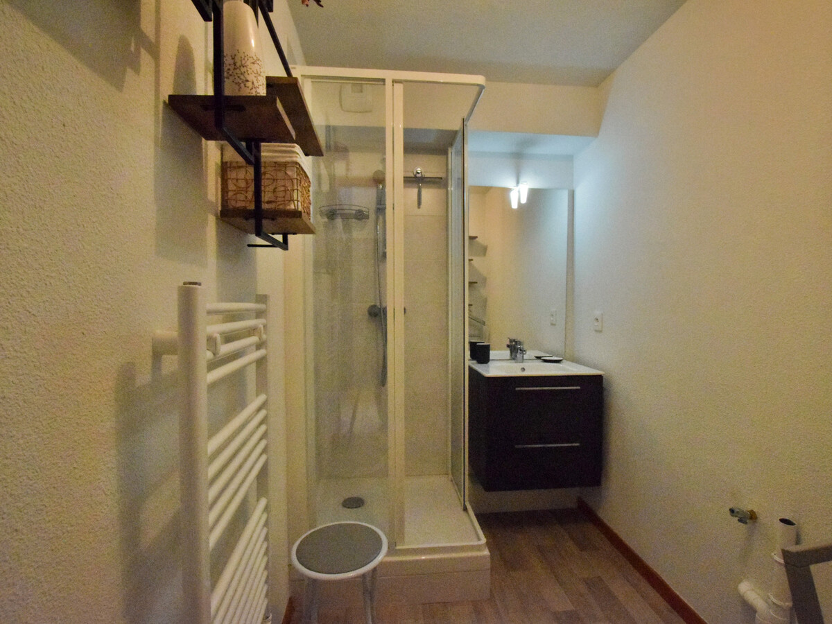 Appartement 40 m² à Thollon-les-Mémises, parking privé - Photo 5
