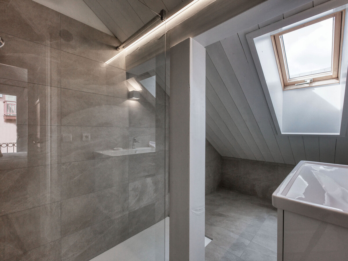 Duplex 83m² rénové, 3 chambres, centre Saint-Gervais - Photo 4