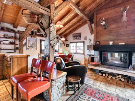 Chalet Savoyard Authentique, Ski aux Pieds, 8 Pers, Parking, Wifi - Photo 1