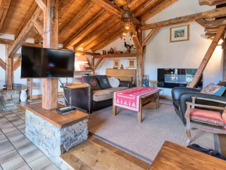 Chalet Savoyard Authentique, Ski aux Pieds, 8 Pers, Parking, Wifi - Photo 4