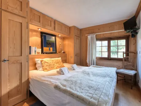 Chalet Savoyard Authentique, Ski aux Pieds, 8 Pers, Parking, Wifi - Photo 7