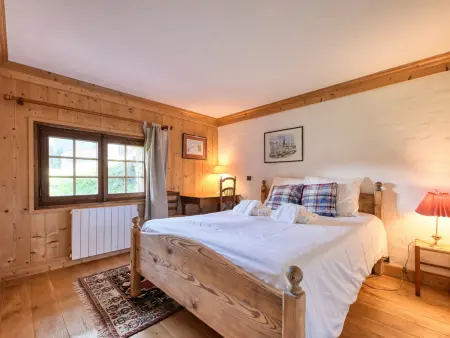 Chalet Savoyard Authentique, Ski aux Pieds, 8 Pers, Parking, Wifi - Photo 9