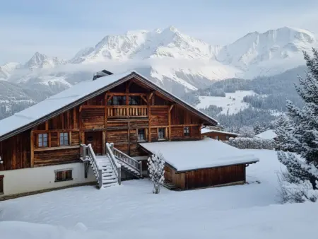 Chalet Savoyard Authentique, Ski aux Pieds, 8 Pers, Parking, Wifi - Photo 14