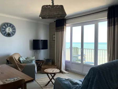 Location appartement à Saint Hilaire de Riez, Appartement en face de locéan avec wifi et animaux admis à Saint-Hilaire-de-Riez