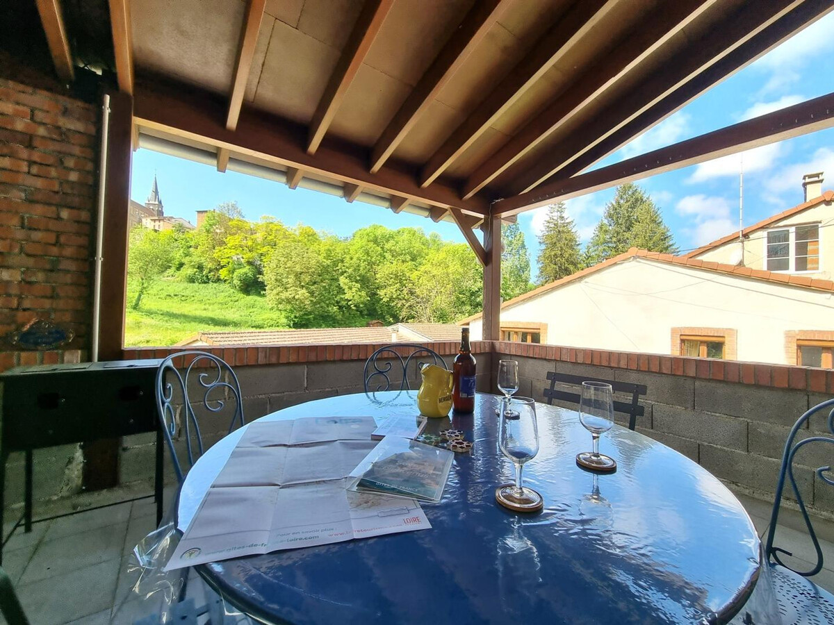 Gîte 6 pers. Néronde, vue village médiéval & jardin rivière - Photo 20