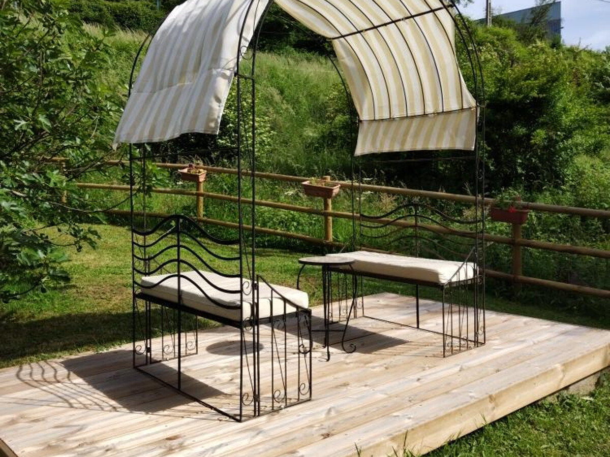 Gîte 6 pers. Néronde, vue village médiéval & jardin rivière - Photo 34