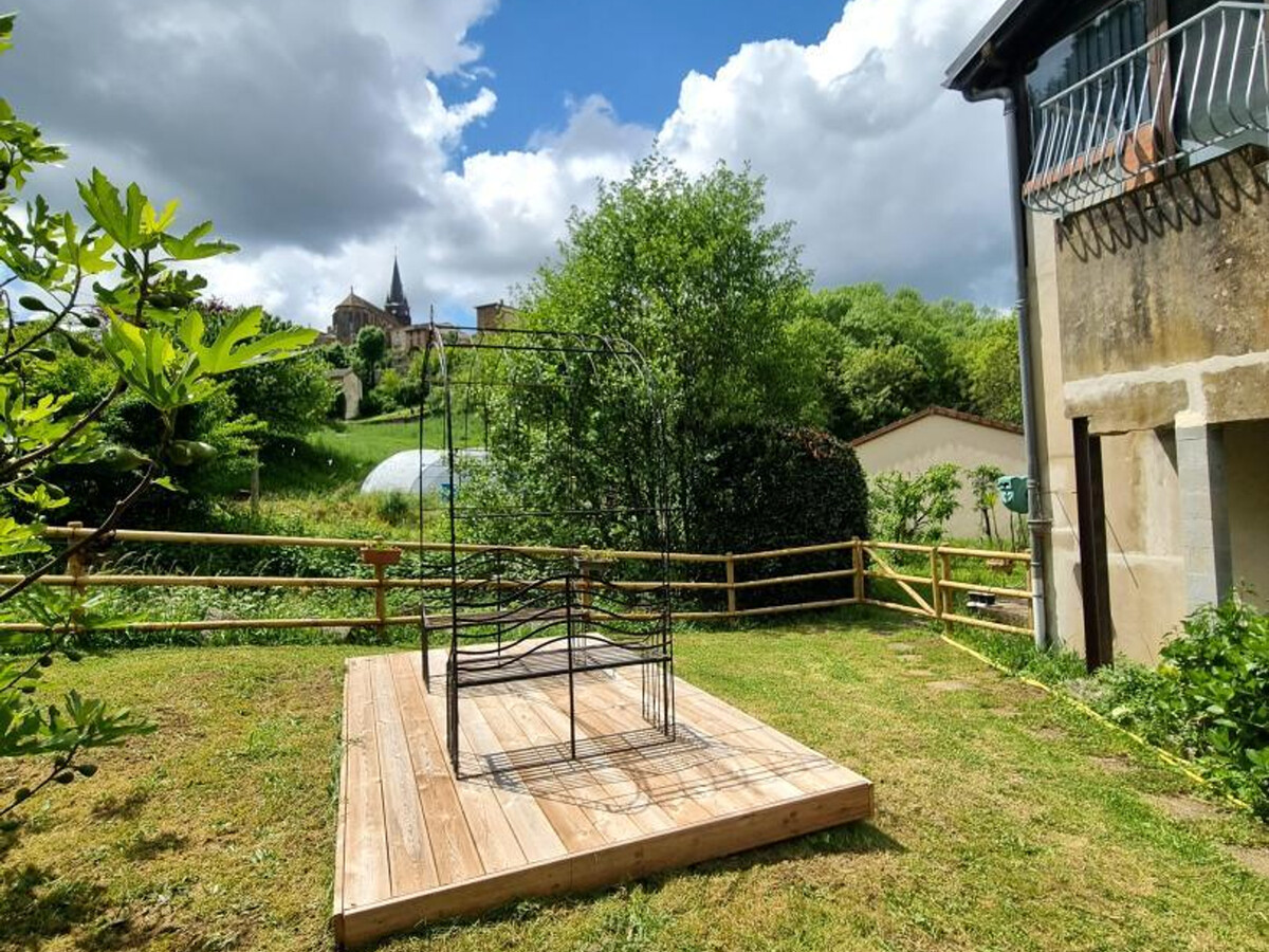Gîte 6 pers. Néronde, vue village médiéval & jardin rivière - Photo 36