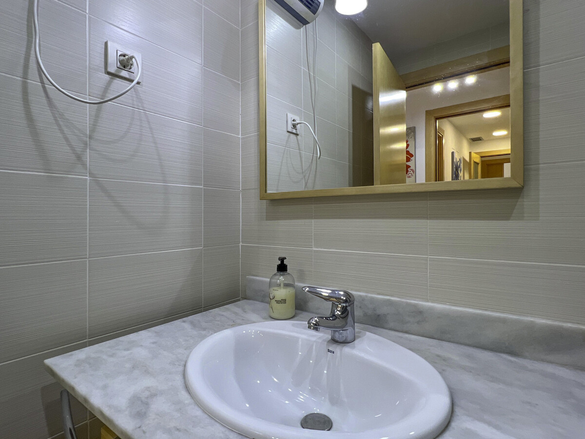 Appartement 5 pers. à Fenals, terrasse, piscine et plages - Photo 29