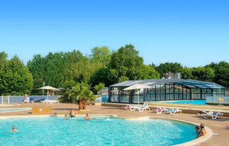 Mobil-home 6 pers. avec piscine chauffée à Aureilhan : photo 4