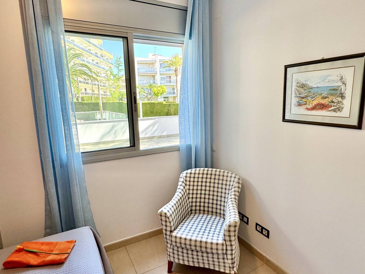 Appartement 2 chambres face à la mer à Miami Platja - Photo 9
