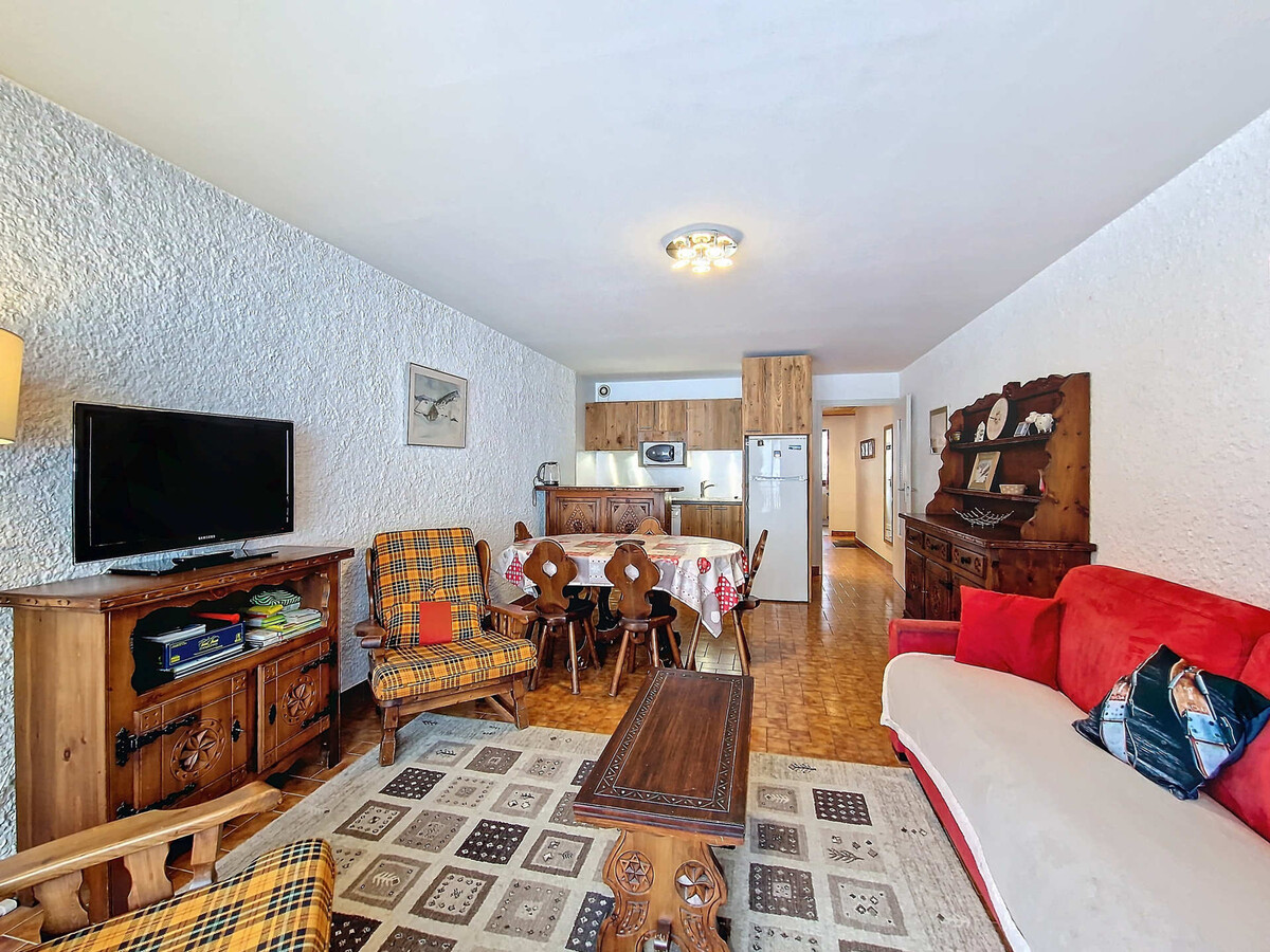La Clusaz: Appartement 49m², 1 Chb, 6 pers, Balcon & Casier à skis - Photo 2