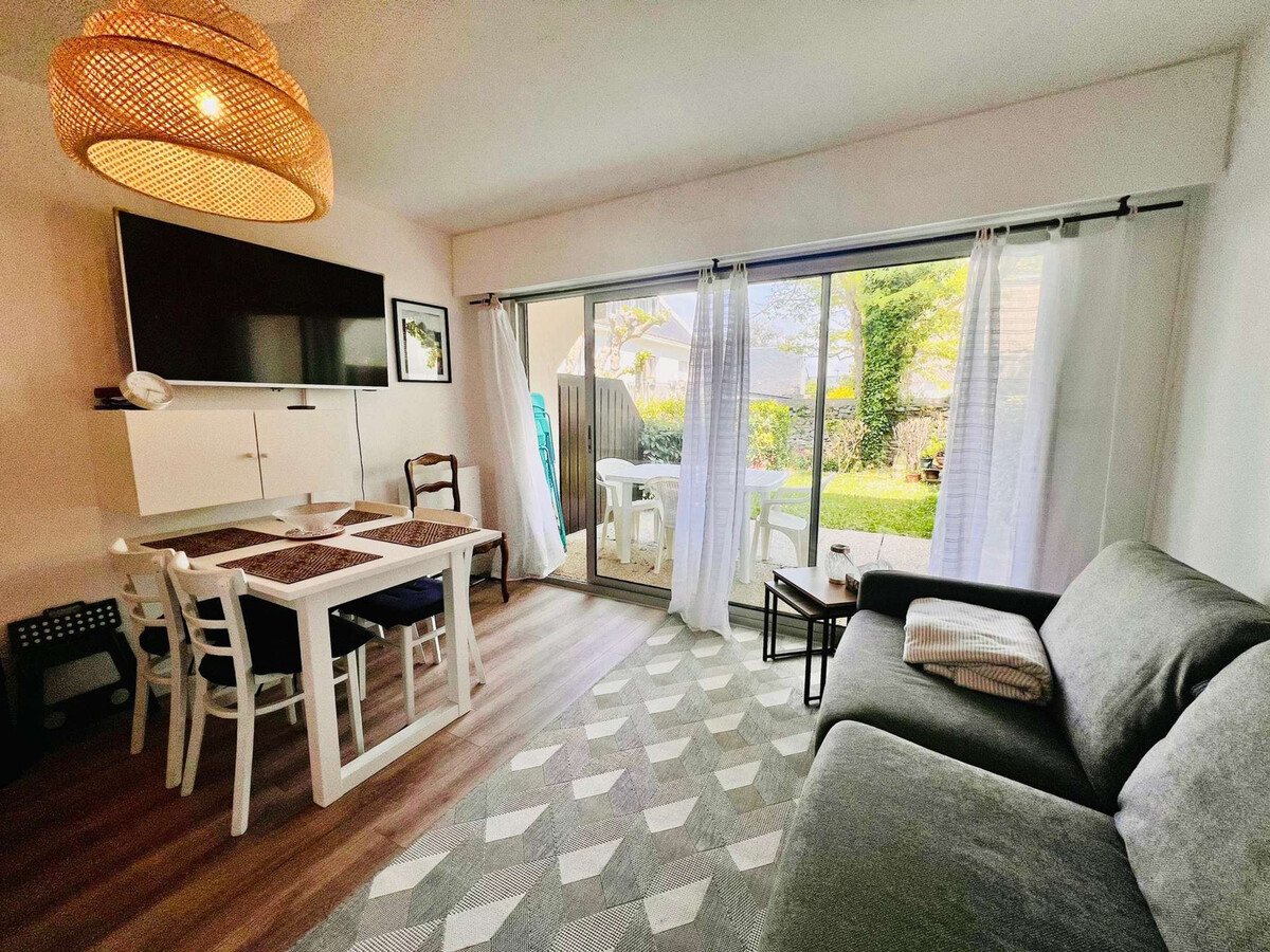 Studio 25m² à 50m de la plage, terrasse sud-est - Photo 1