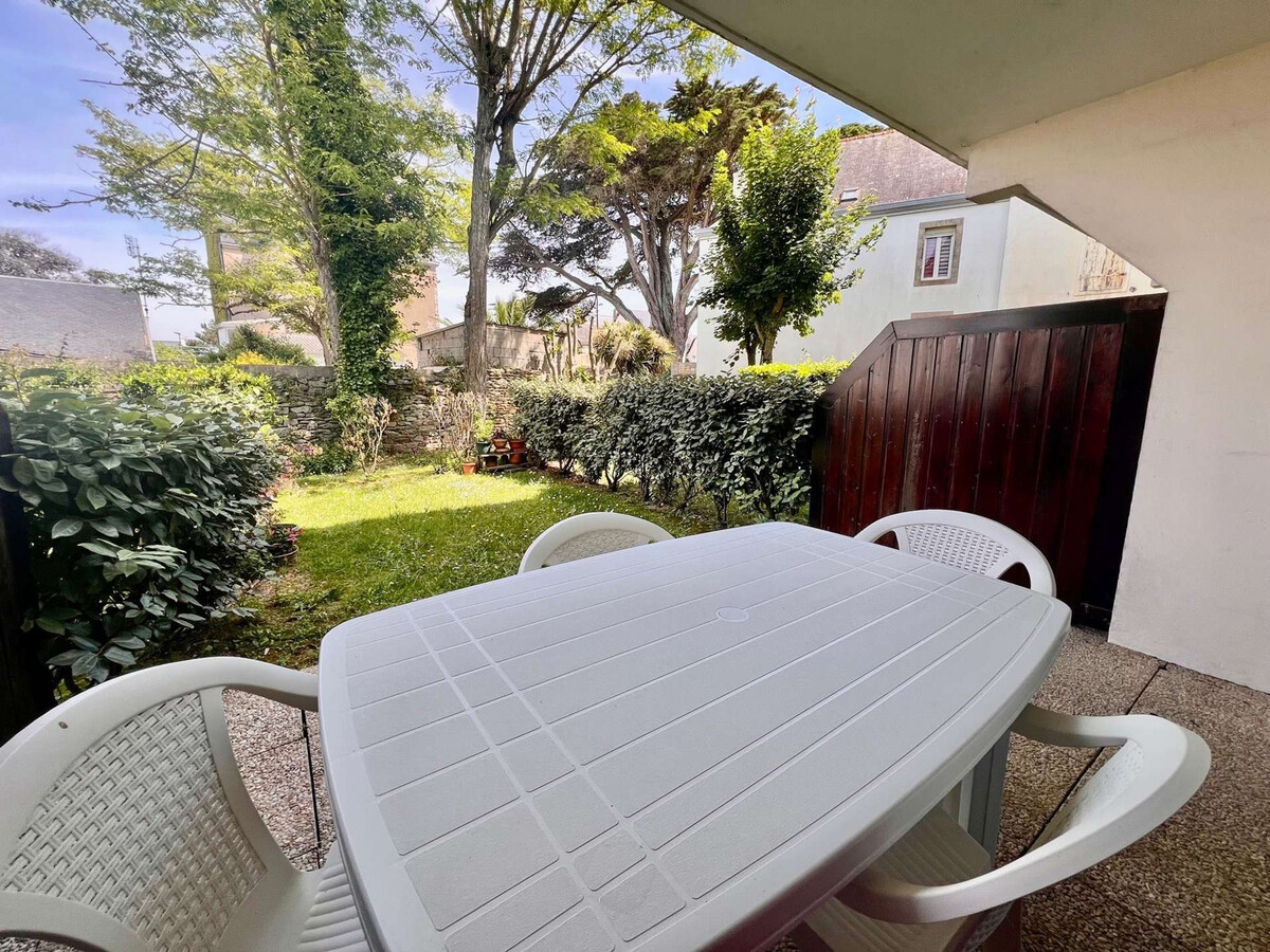 Studio 25m² à 50m de la plage, terrasse sud-est - Photo 9