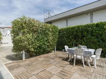 White Home - Appartement 3 pièces avec jardin 100 m² : photo 9