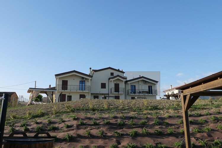 Maison 4 personnes avec piscine aux Marches - Photo 1