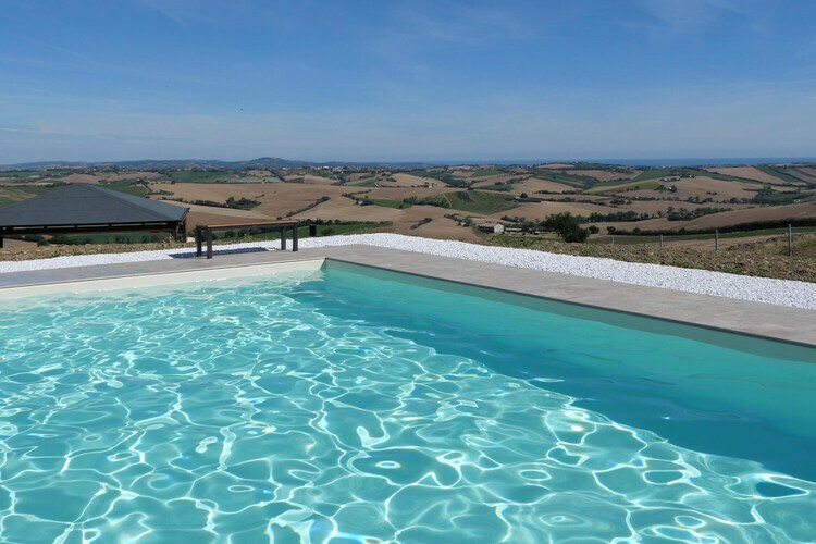 Maison 4 personnes avec piscine aux Marches - Photo 2
