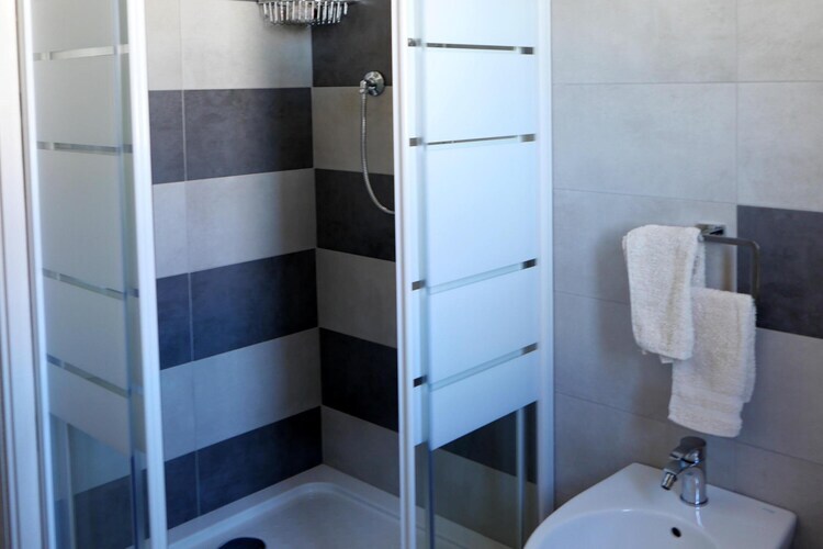 Maison 4 personnes avec piscine aux Marches - Photo 10