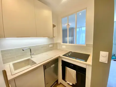 Appartement rénové à Annecy avec parking et WIFI - Photo 1