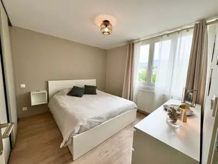 Appartement rénové à Annecy avec parking et WIFI - Photo 3