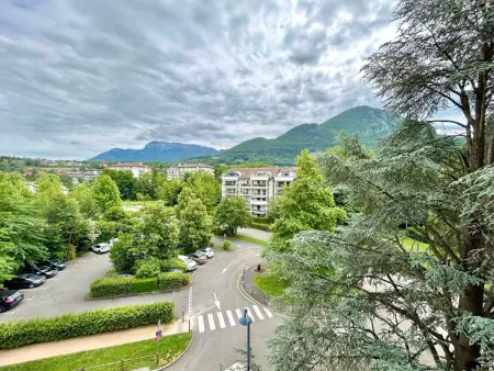 Appartement rénové à Annecy avec parking et WIFI - Photo 9