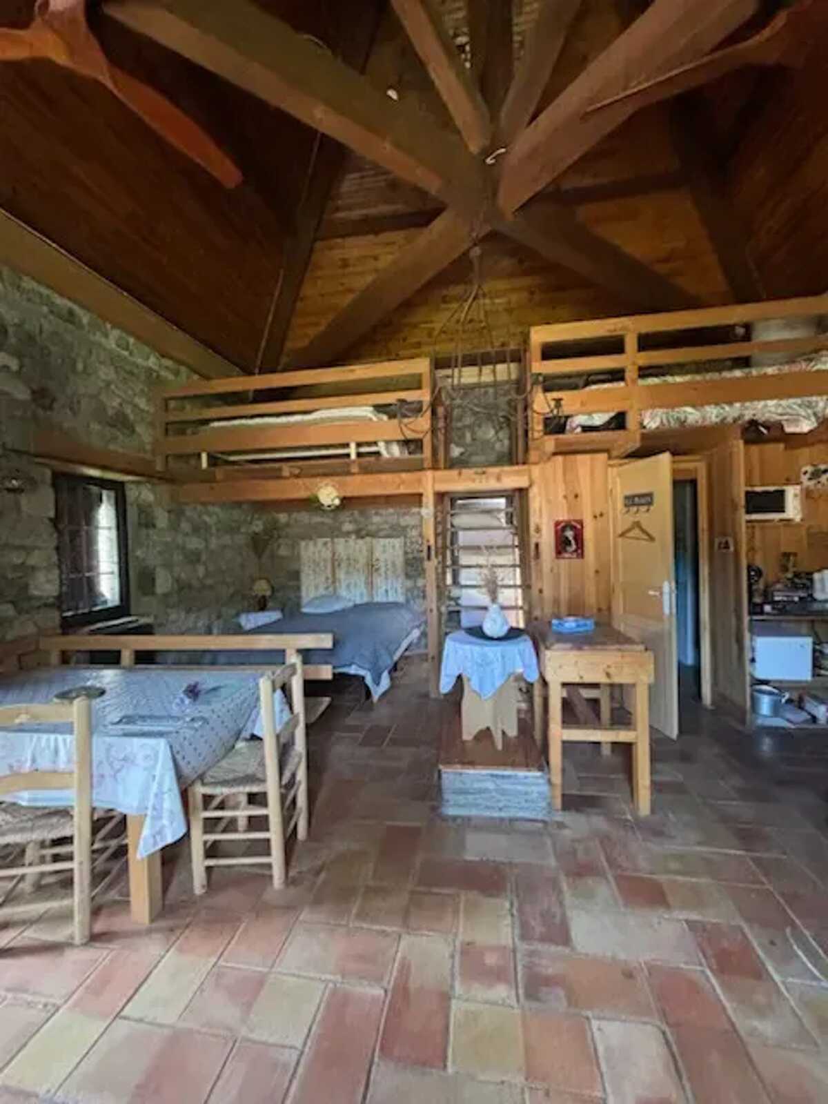 Maison 70 m² avec jardin et barbecue à Borne - Photo 4