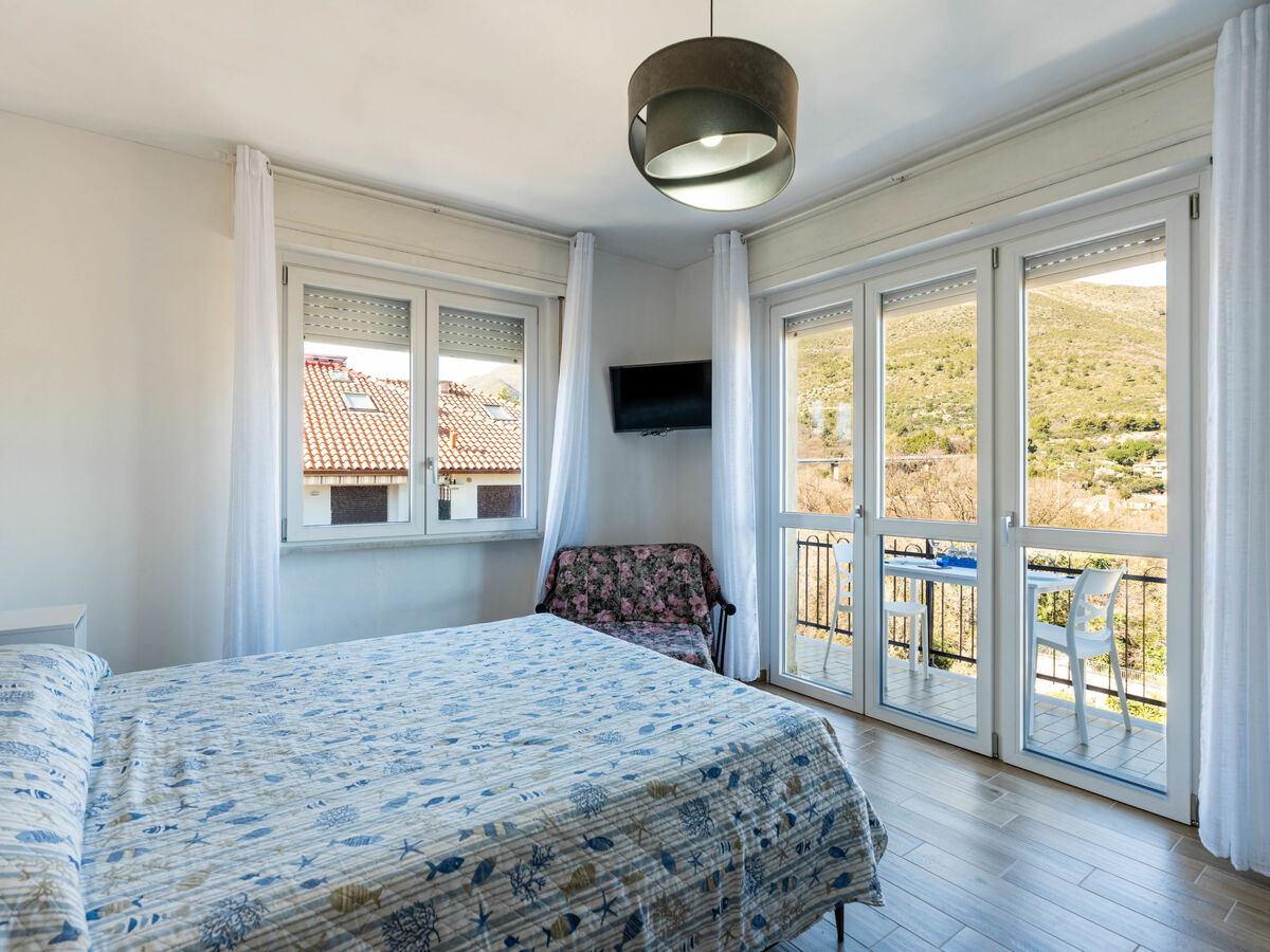 Tra le onde – Studio rénové 2025, balcon vue montagne - Photo 2