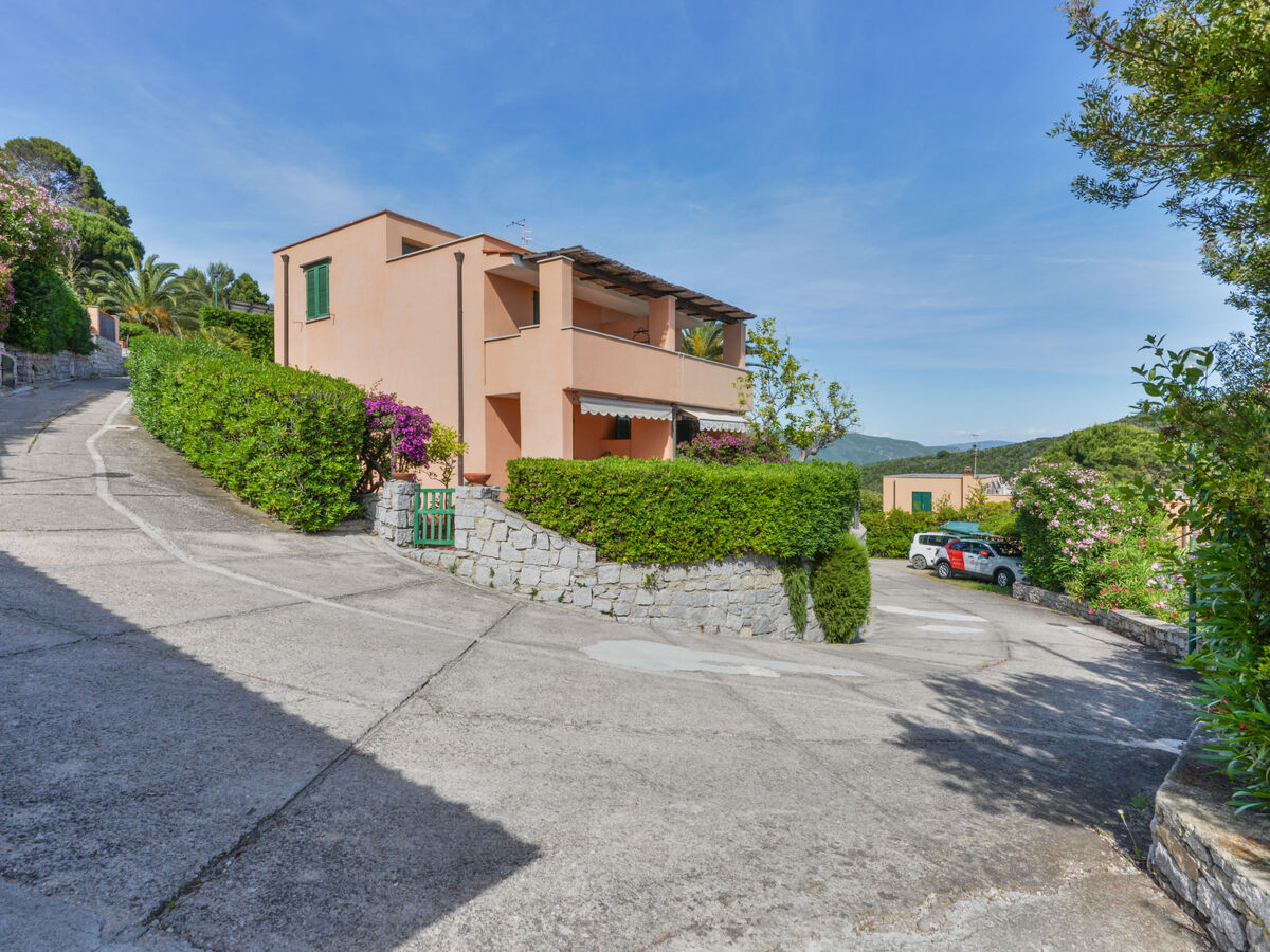 Sunny House, maison 3 niveaux vue mer à Marina di Campo - Photo 24
