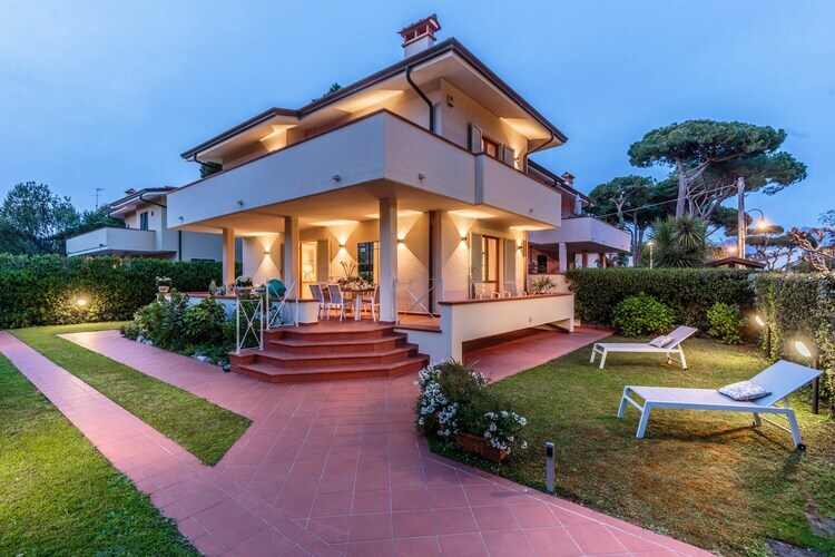 Regina Beach Villa – 100 m de la plage à Marina di Pietrasanta - Photo 1
