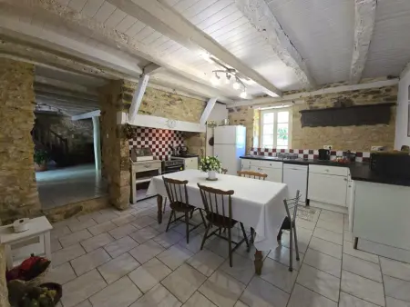 Gîte en pierre 6 pers. avec piscine à Berbiguières : photo 9
