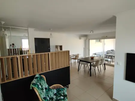 Appartement T2 avec Clim, WIFI, Terrasse et Garage à 200m Plage - Photo 6