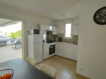 Appartement T2 avec Clim, WIFI, Terrasse et Garage à 200m Plage - Photo 7